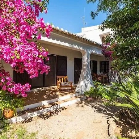 Flores - Close To The Amendoeira Golf * Pêra