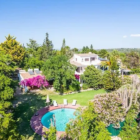 Holiday home Flores - Close To The Amendoeira Golf *